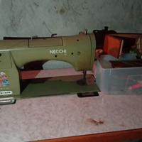 macchina industriale per cucire 