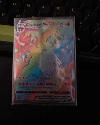 Pokemon TCG - Charizard VMAX 074/073