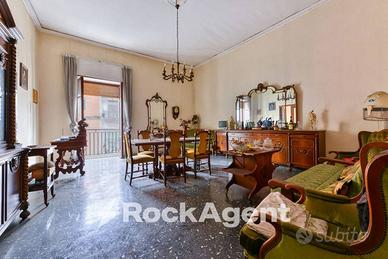 CENTRALE - AMPIA QUADRATURA - DIVISIBILE - ASCENSO