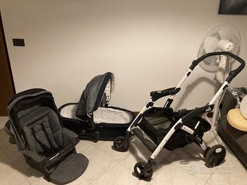 Passeggino e carrozzina CAM Modello Fluido