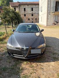 Alfa Romeo 147  jtdm