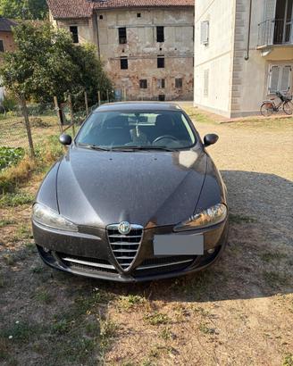 Alfa Romeo 147  jtdm