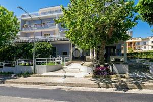 4 LOCALI A CASALBORDINO