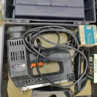 spara chiodi e graffe elettrica Blak &decker