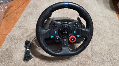 Logitech G29 volante più pedaliera + Driving Force