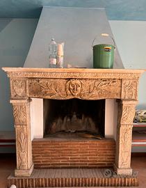 Cornice in marmo per camino
