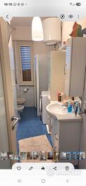 mobile bagno completo di lavandino e miscelatore 