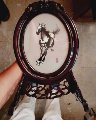 ricamo su seta di Suzhou cavallo con cornice girev