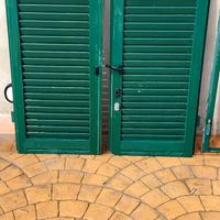 Persiane in ferro zincato blindate.