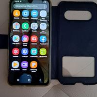 Samsung Galaxy A40, A20 e cellulari vintage