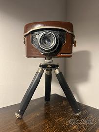 Cavalletto e macchina fotografica vintage