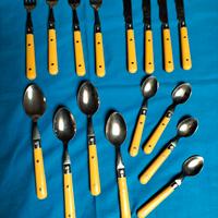 SET DI 4 POSATE COMPLETO DA TAVOLA