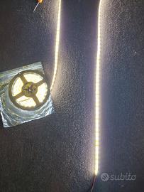 STRISCE LED 5METRI 4000k 12v NUOVE E IMBALLATE