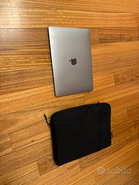 Macbook air 13” Retina 2018-i5 1.6 GHz-8GB RAM