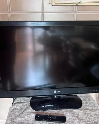 TV full HD LG 26 pollici + Amazon Fire TV Stick HD