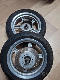Cerchi per Lambretta pato Ln 125 e ricambi vari.