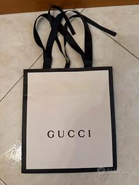 Busta gucci
