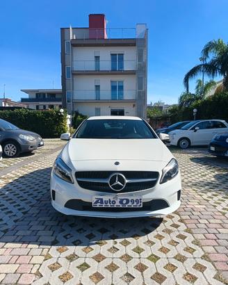 Mercedes-benz A 180 d Automatic Premium