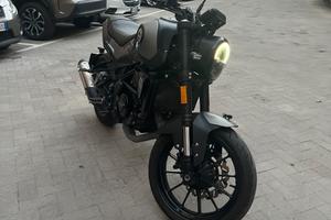 Benelli Leoncino 250