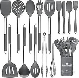 Set di 15 utensili da cucina in silicone