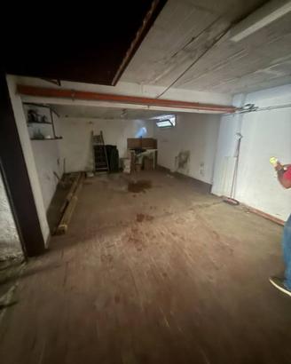 Box / Garage di 33 m² a Fiumicino