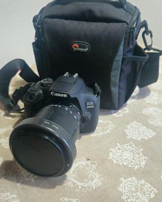 Canon EOS 2000D 