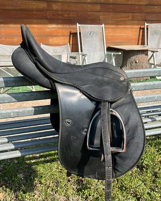 Sella sintetica Daslo misura 16