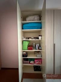 ARMADI - LETTO MATRIMONIALE  - COMODINI