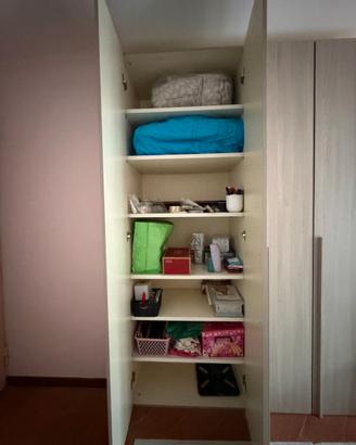 ARMADI - LETTO MATRIMONIALE  - COMODINI