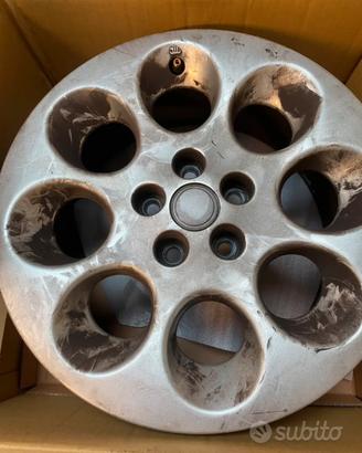 Set 4 cerchi in lega originali da 16” – 5x98 ET39