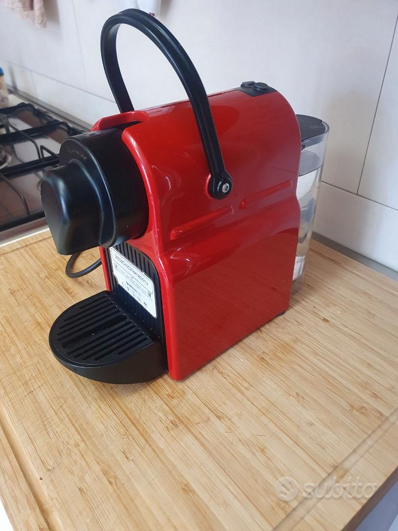 Macchina Caffè Capsule Nespresso De'Longhi Inissia EN 80.B 1260W Usata