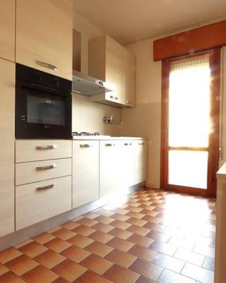 Appartamento di 81 m² con 4 locali e box auto a Ga