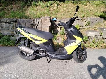 Scooter Kymco Super R 8