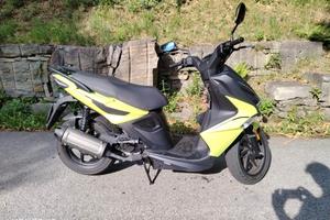 Scooter Kymco Super R 8
