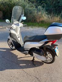 Scooter Honda SH 300