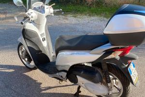 Scooter Honda SH 300