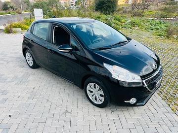 Peugeot 208 1.4hdi A-F-F-A-R-O-N-E- CHIAMA 2013
