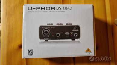 Behringer U-Phoria UM2