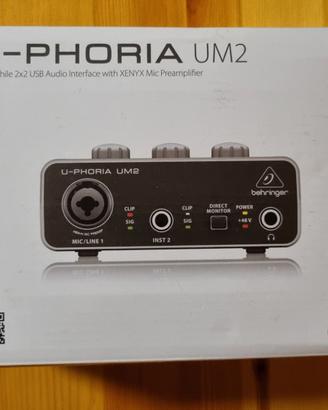 Behringer U-Phoria UM2