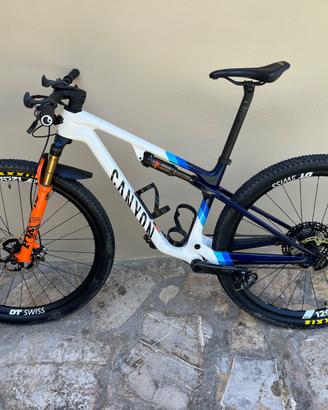 Canyon lux world cup cfr