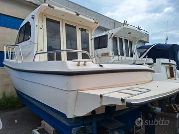 INTERMARE 25 + 2x140HP YANMAR (2000)