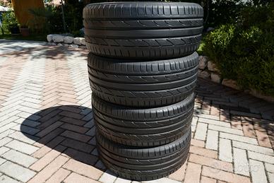 gomme estive Bridgestone 255\35\19 al 80%