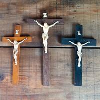 Tre crocifissi vintage 
