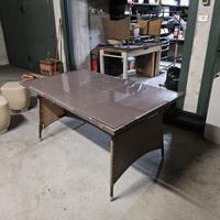 Tavolo esterno vetro