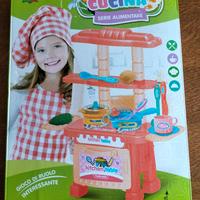 Cucina giocattolo