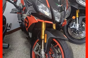 Aprilia tuono 1100 v4 factory +promo+rate+permute
