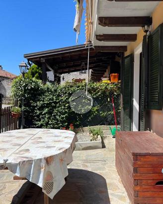 CASA DI CORTE A BENNA