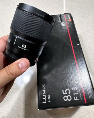 Panasonic Lumix S 85mm f/1.8 L-Mount