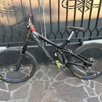 Bicicletta downhill Norco aurum