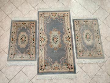 Tris di tappeti scendiletto